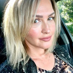 Meet your Posher, Paula